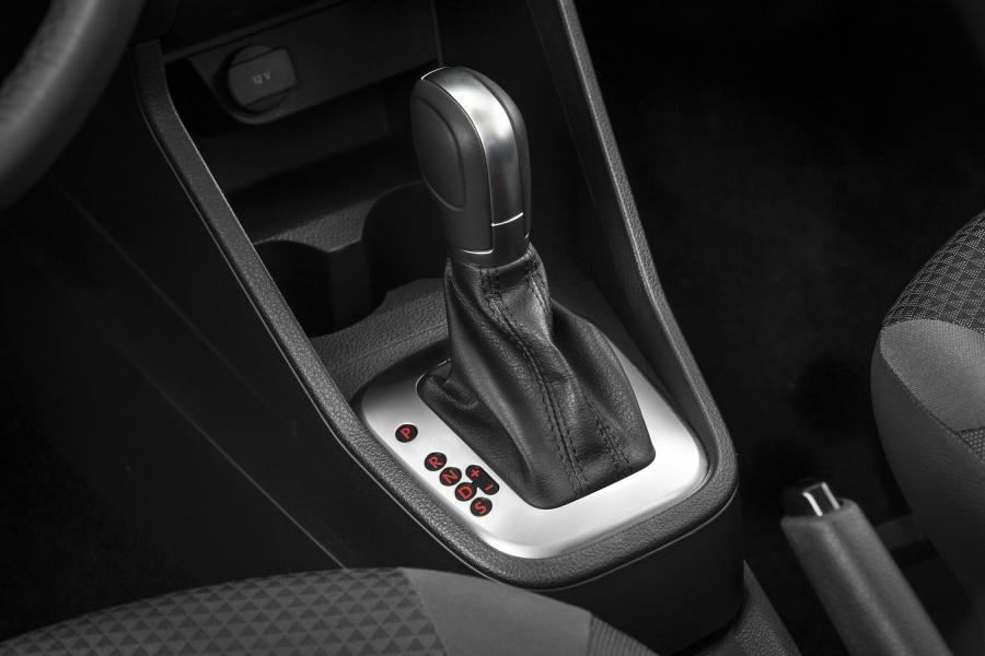 Детали интерьера Volkswagen Gol 5-Door 2018 года  (фото 2 из 13)